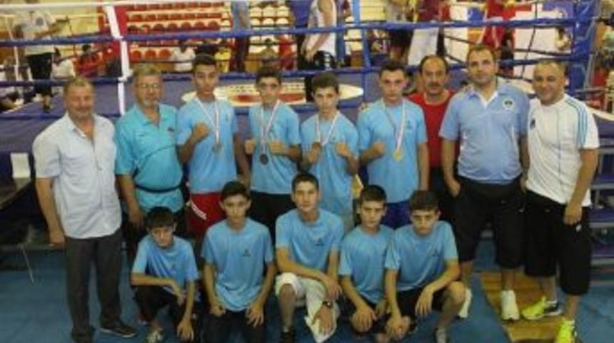 Kağıtsporlu Miniklerden D&ouml;rt T&uuml;rkiye Derecesi