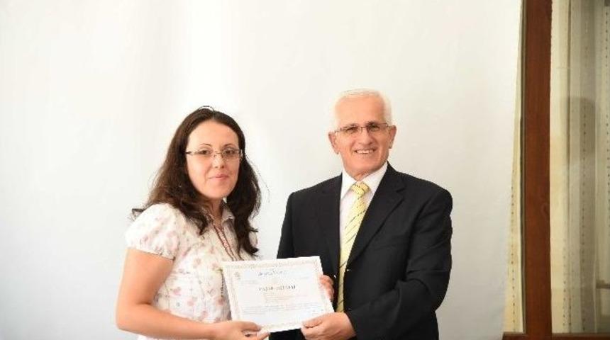 &Ouml;zel Eğitim Okul Ve Kurum M&uuml;d&uuml;rleri &Ouml;d&uuml;llendirildi