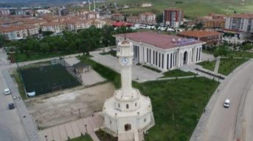 Başkan &Ccedil;etin&rsquo;le Saray&rsquo;ın &Ccedil;ehresi Değişti