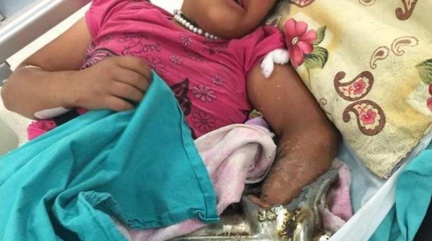 Tarhana &Ouml;ğ&uuml;t&uuml;rken Kolunu Kıyma Makinesine Kaptırdı