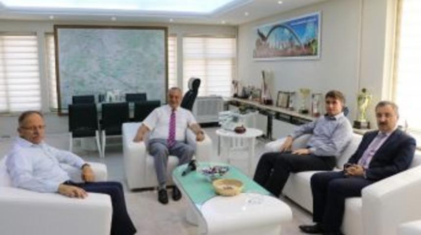 Başkanlar Kula&rsquo;nın Projelerini Konuştu