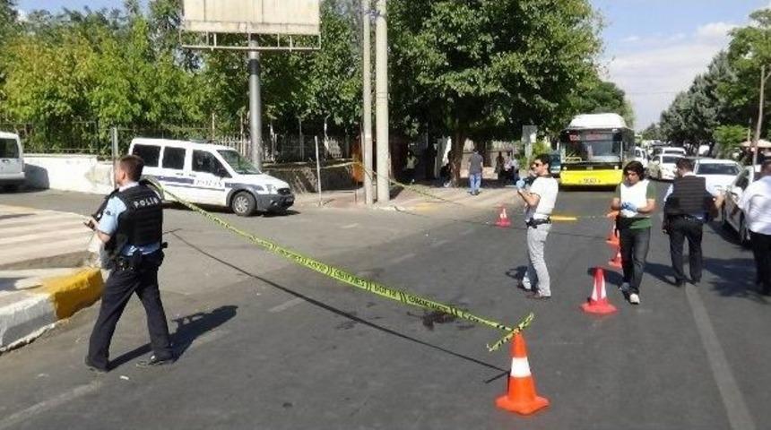 Ak Parti&rsquo;li Eski Başkan Uğradığı Silahlı Saldırı Sonucu Hayatını Kaybetti