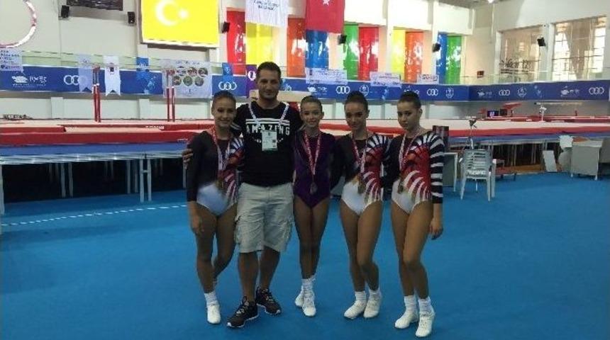 Manisa İl Gen&ccedil;lik Spor Kul&uuml;b&uuml;nden Bir Başarı Daha