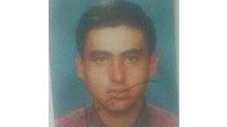 Kendini Asarak İntihar Etti