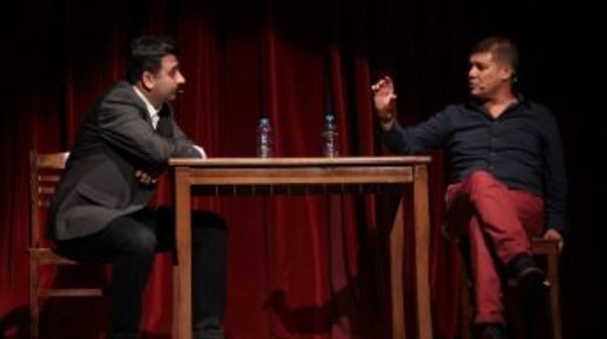 Eski Milli Futbolcudan Stand Up G&ouml;sterisi