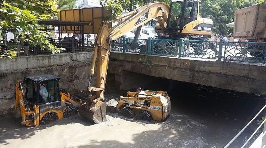 Buski Dereleri Islah Ediyor