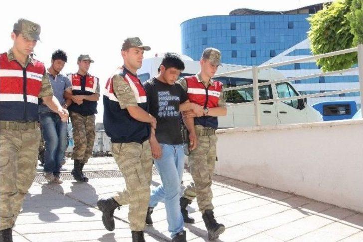 Cani Yeğen Ve Çocukları Adliyeye Sevk Edildi G1