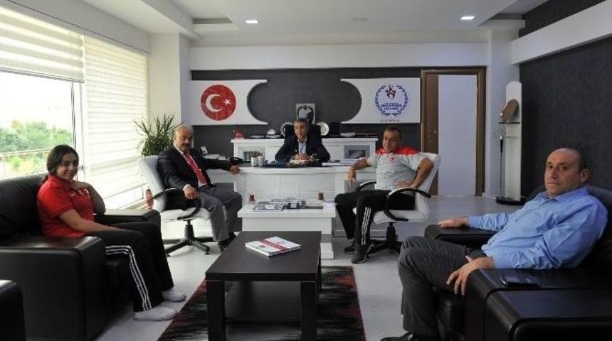 Avrupa &Uuml;&ccedil;&uuml;nc&uuml;s&uuml; Saniye Şenay Demircioğlu&rsquo;ndan, Trabzon Gen&ccedil;lik Hizmetleri Ve Spor İl M&uuml;d&uuml;r&uuml; Yazıcı&rsquo;ya Ziyaret