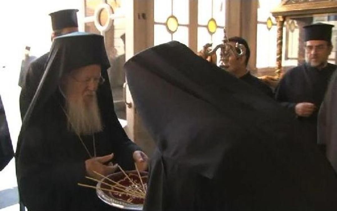 Fener Rum Patrikhanesi'nde 140 Din Adamı Ayine Katıldı