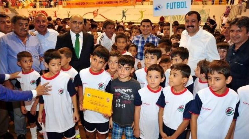 Kepez&rsquo;de 3 Bin &Ouml;ğrenci Spor Sertifikalarını Aldı