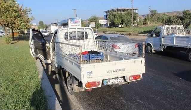 Otobüse Çarpan Kamyonetin Sürücüsü Ağır Yaralandı 2