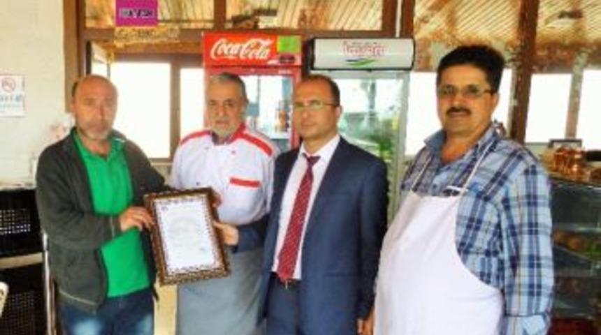 K&ouml;rfez&rsquo;de Ruhsatlar Elden Teslim Ediliyor