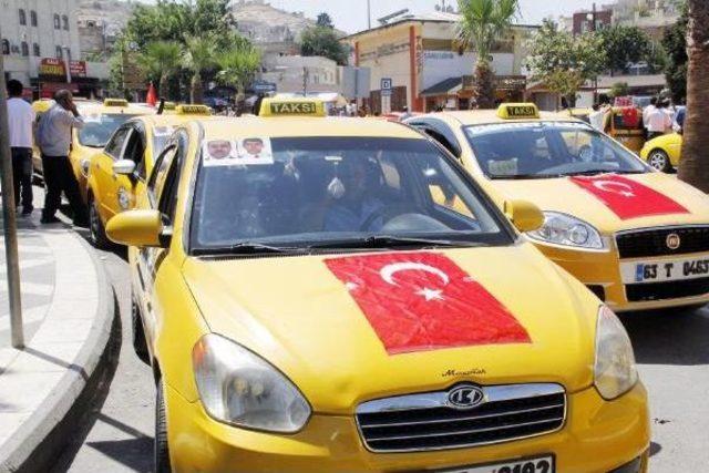 Şanlıurfa da Taksicilerden Ter&ouml;re Tepki Konvoyu 1