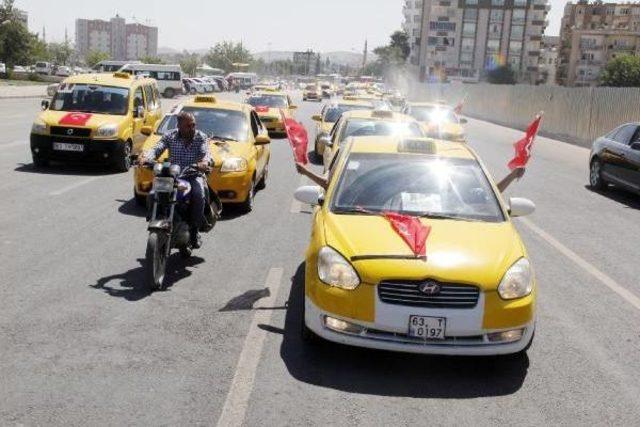 Şanlıurfa da Taksicilerden Ter&ouml;re Tepki Konvoyu 3