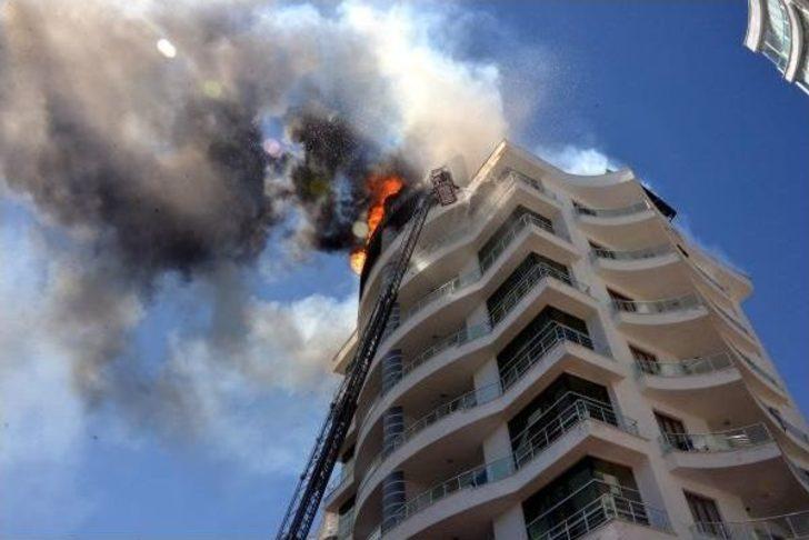 Konya’Da 8 Katlı Apartmanda Yangın Paniği