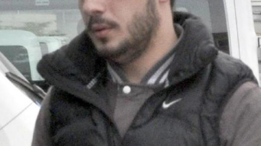 11 Kattan D&uuml;şen Gen&ccedil; &Ouml;ld&uuml;