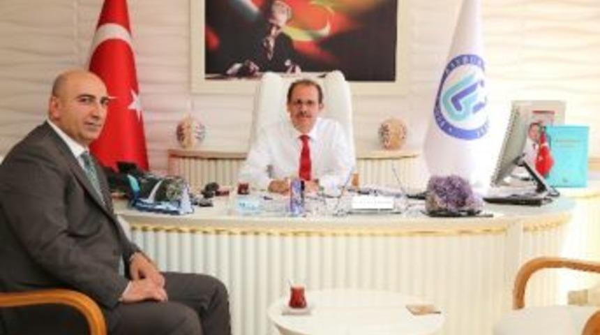 Kamu Hastaneler Birliği Genel Sekreteri Aşır&rsquo;dan Rekt&ouml;r Coşkun&rsquo;a Ziyaret