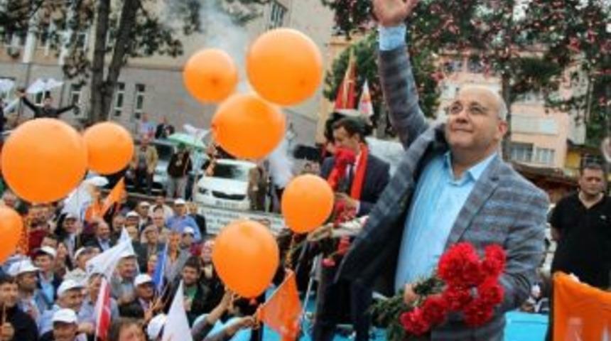Sedat Namal Adaylık Başvurusunu Yaptı
