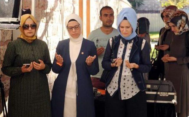 Fotoğraflar // İstanbul da Yunus Koca Için Fatih Camii nde Gıyabi Cenaze Namazı 2