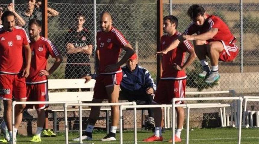 Medicana Sivasspor'da Cumhuriyet Kupası Hazırlıkları