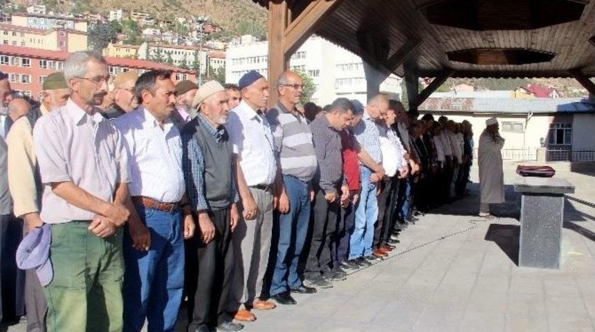 Yunus Koca İ&ccedil;in G&uuml;m&uuml;şhane&rsquo;de Gıyabi Cenaze Namazı Kılındı