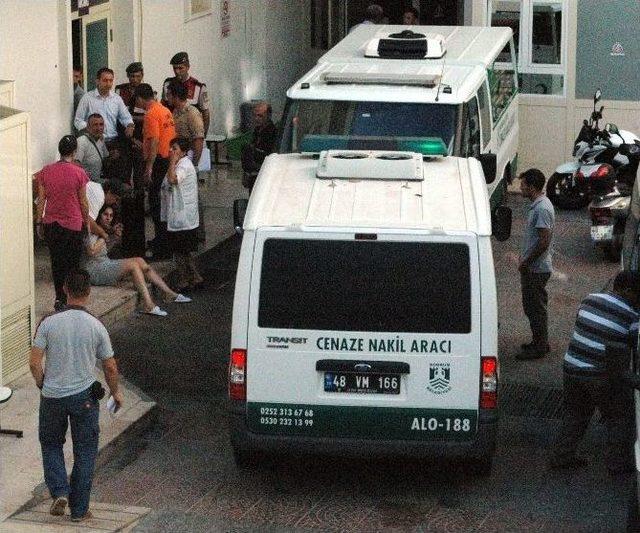 Bodrum&rsquo;da G&ouml;&ccedil;mneleri Taşıyan 2 Bot Battı: 12 &Ouml;l&uuml; 1