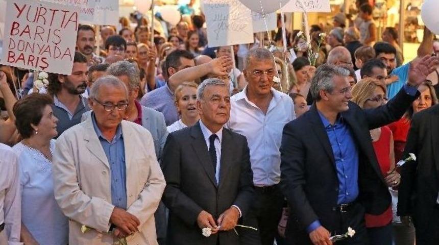 Karşıyaka&rsquo;dan &rsquo;barış&rsquo; Diye Haykırdılar