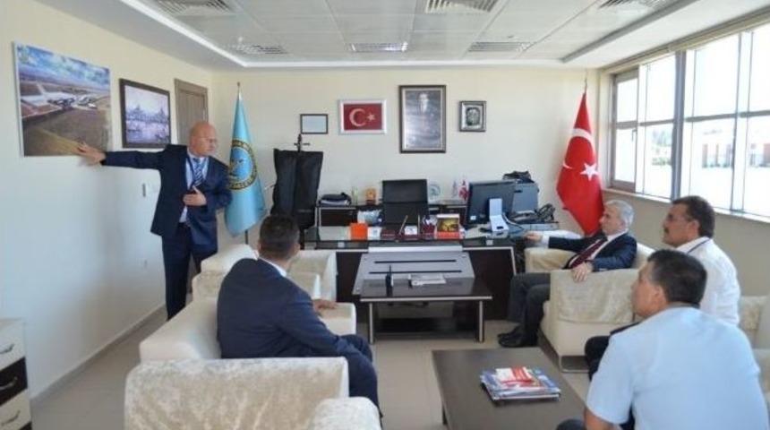 Vali Kam&ccedil;ı, 7.ana Jet &Uuml;s Komutanlığı&rsquo;nı Ziyaret Etti