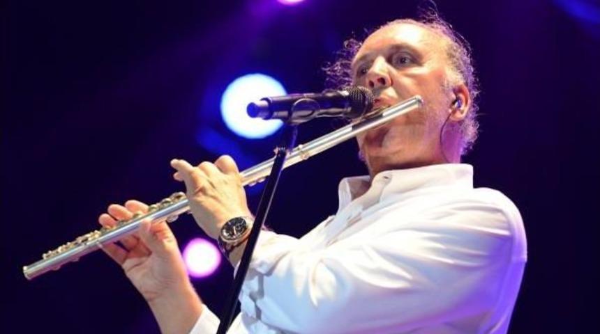 Fatih Erko&ccedil;'dan 'barış Konseri'