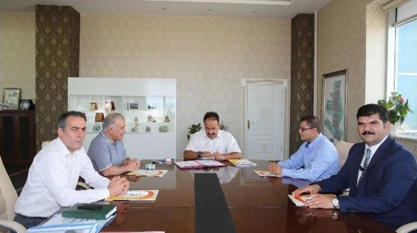 Iğdır &Uuml;niversitesi Kamp&uuml;s&uuml;ne Doğalgaz Hattı &Ccedil;ekilmesi İ&ccedil;in Protokol İmzalandı