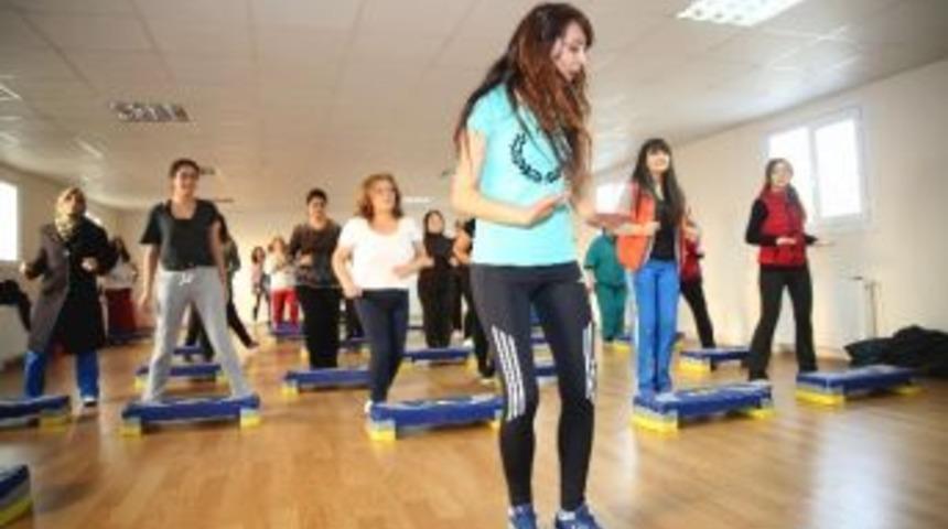 G&ouml;lbaşı&rsquo;nda Zumba Ve Pilates Kursu Kayıtları Başladı