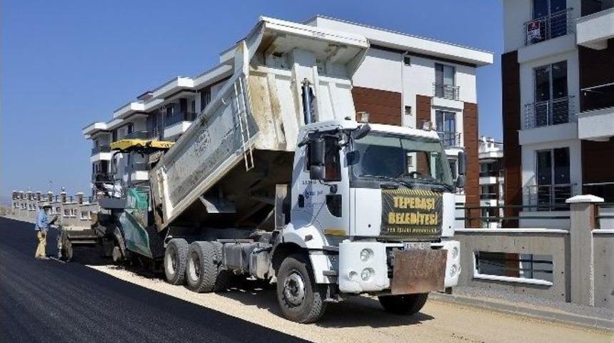 Y&uuml;ksek Sıcaklıkta Asfalt &Ccedil;alışması S&uuml;r&uuml;yor