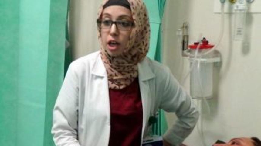 Hasta Yakınları Kadın Doktoru Darp Etti