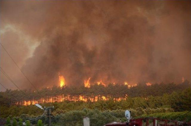 Onlar Yangınla Uğraşırken, Evlere Hırsız Dadanmış 3