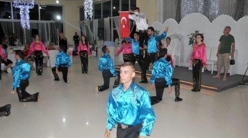 G&uuml;m&uuml;ş Dans Topluluğu Kıbrıs&rsquo;ta G&ouml;sterilerini Sunuyor