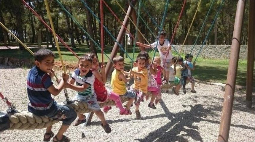 Yetim &Ccedil;ocukları Kamp Heyecanı Yaşadı