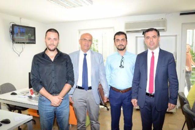 Chp Heyeti Yurt Ve Birg&uuml;n Gazetelerini Ziyaret Etti 1