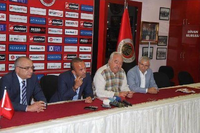 Gen&ccedil;lerbirliği, Mehmet &Ouml;zdilek Ile S&ouml;zleşme Imzaladı 2