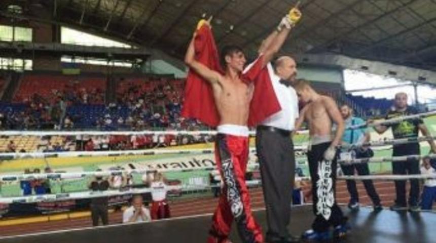 Mersinli Milli Sporcu Kıck Boks&rsquo;ta Avrupa Şampiyonu Oldu