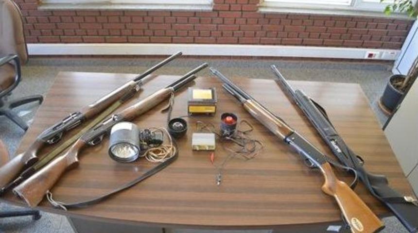 Konya&rsquo;da Ka&ccedil;ak Avcılara Darbe