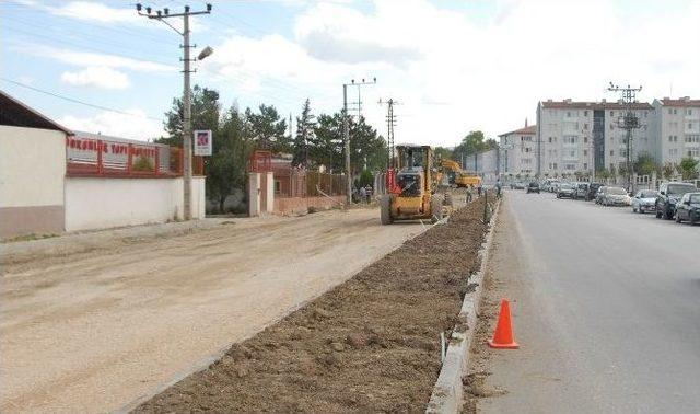 Çorum Belediyesi’nden Hıdırlık Caddesi’ne Son Rötuşlar