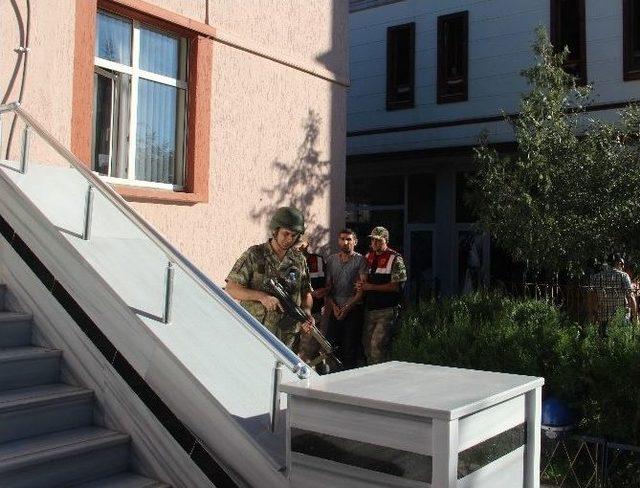 Elazığ’da Terör Operasyonunda Gözaltına Alınan 7 Kişi Adliyeye Sevk Edildi