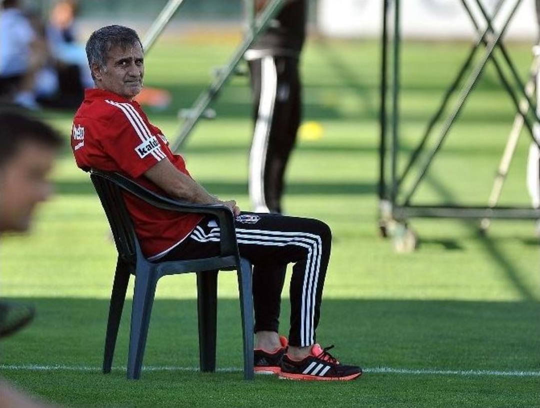 Beşiktaş, Medipol Başakşehir Ma&ccedil;ının Hazırlıklarını S&uuml;rd&uuml;rd&uuml;