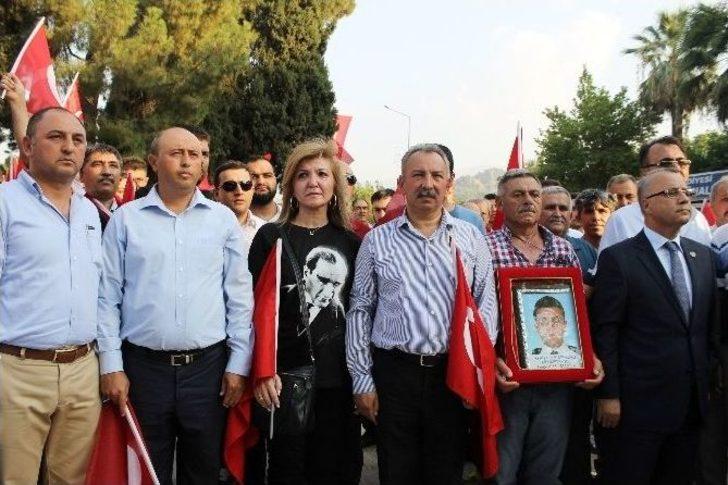 Salihli Teröre Karşı Tek Yürek Oldu G5