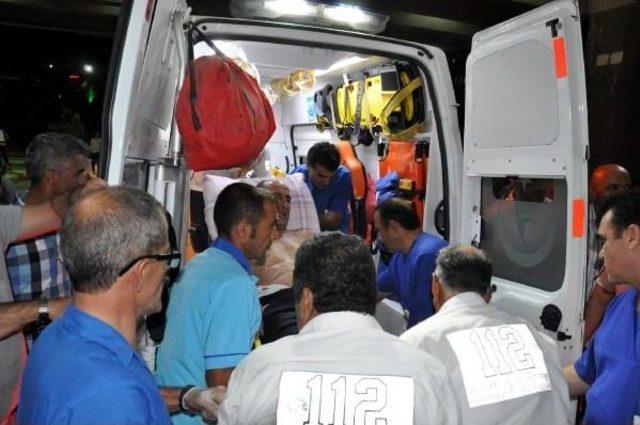 Pkk'lılar Elazığ'da Trafik Polislerine Saldırdı: 2 Yaralı (2)