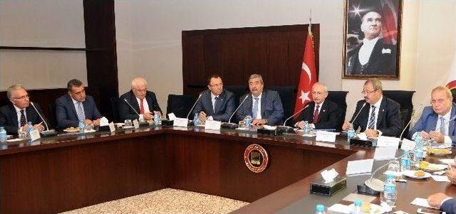 Chp Genel Başkanı Kılıçdaroğlu, Gaziantepli İş Adamlarıyla Görüştü