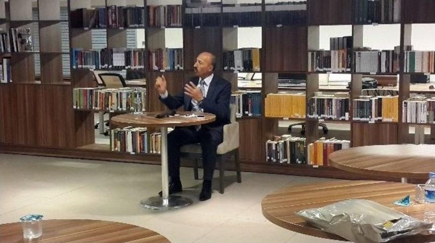 Başkan Altunay T&uuml;gva S&ouml;yleşisinde Gen&ccedil;lerle Bir Araya Geldi