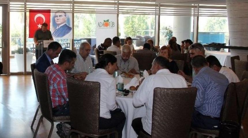 Adat&uuml;b&rsquo;den Y&uuml;zbaşı Tatar&rsquo;a Veda Yemeği