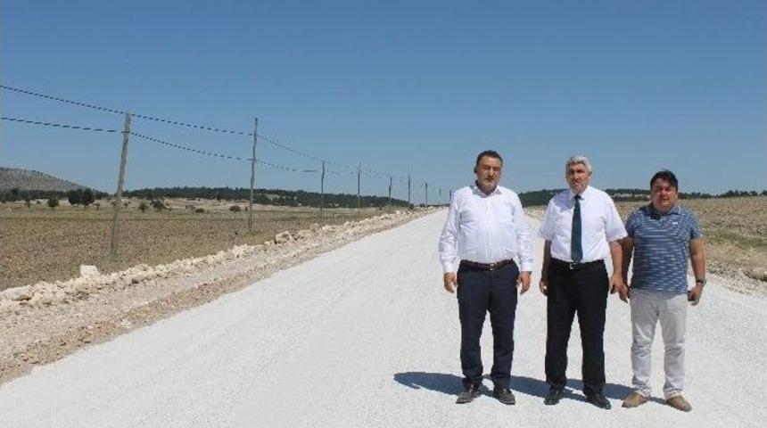 Milletvekili Ş&uuml;kr&uuml; Nazlı Aslanapa Ve K&ouml;ylerini Ziyaret Etti