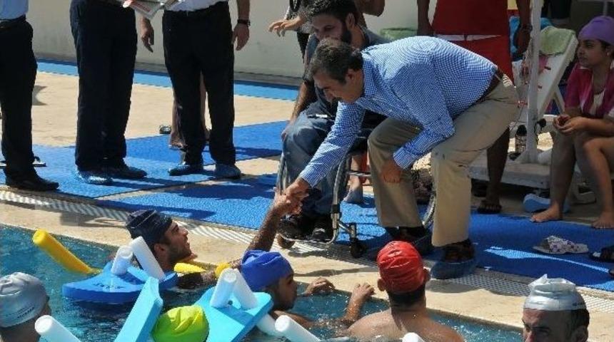 &Ccedil;ukurova Belediyesi&rsquo;nden Engellilere Y&uuml;zme Havuzu